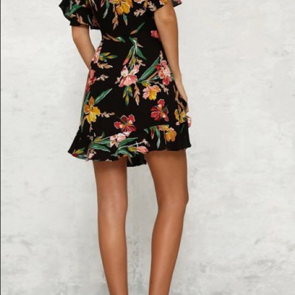 ✨BLACK✨Chiffon floral dress - Picture 4 of 8